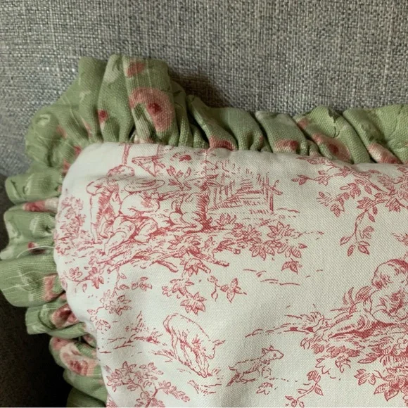 Pair of Rose Ruffled Off White & Pink Toile Pillows - Picture 4 of 12